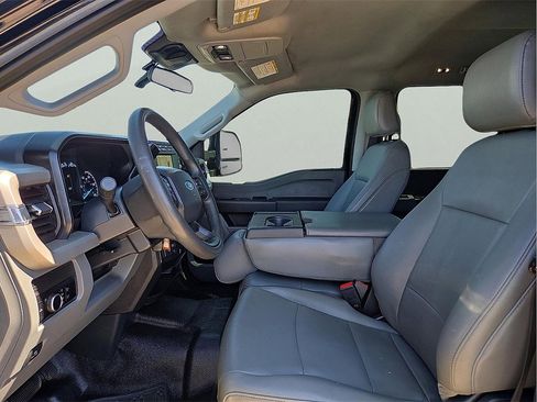 Used 2023 Ford F250 XL image 13