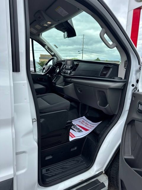 Used 2025 Ford Transit 250 Low Roof w/ Exterior Upgrade Package RWD image 13