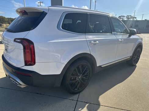 Used 2022 Kia Telluride SX w/ Towing Package image 6