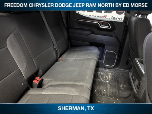 Used 2025 Chevrolet Silverado 1500 LT w/ Convenience Package II AWD/4WD image 10