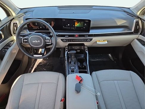 Certified 2025 Kia Sorento S w/ Panoramic Sunroof Package FWD image 22