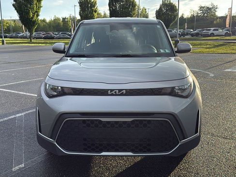 Used 2023 Kia Soul LX w/ Option Group 015 FWD image 13