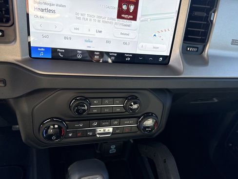 New 2025 Ford Bronco Outer Banks w/ Sasquatch Package AWD/4WD image 29