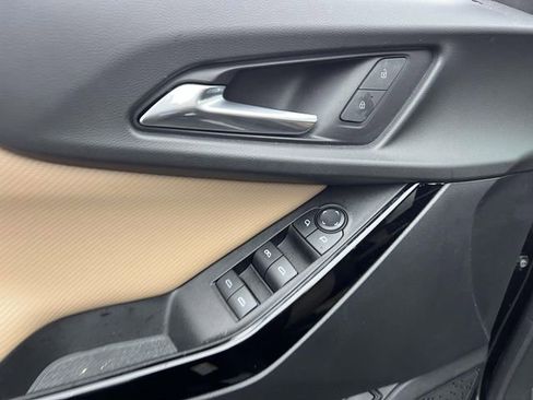 Certified 2025 Chevrolet Equinox ACTIV w/ Safety and Technology Package image 19