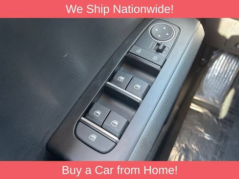 Used 2025 Kia Soul FWD image 23