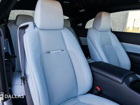 Used 2020 Rolls-Royce Wraith image 38