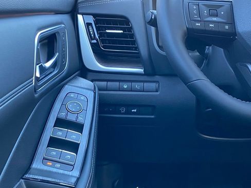 New 2026 Nissan Rogue Platinum w/ Platinum Premium Package image 27