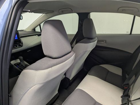 Used 2024 Toyota Corolla LE w/ LE Convenience Package image 28