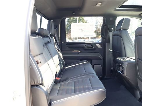 New 2026 GMC Sierra 2500 AT4X image 42