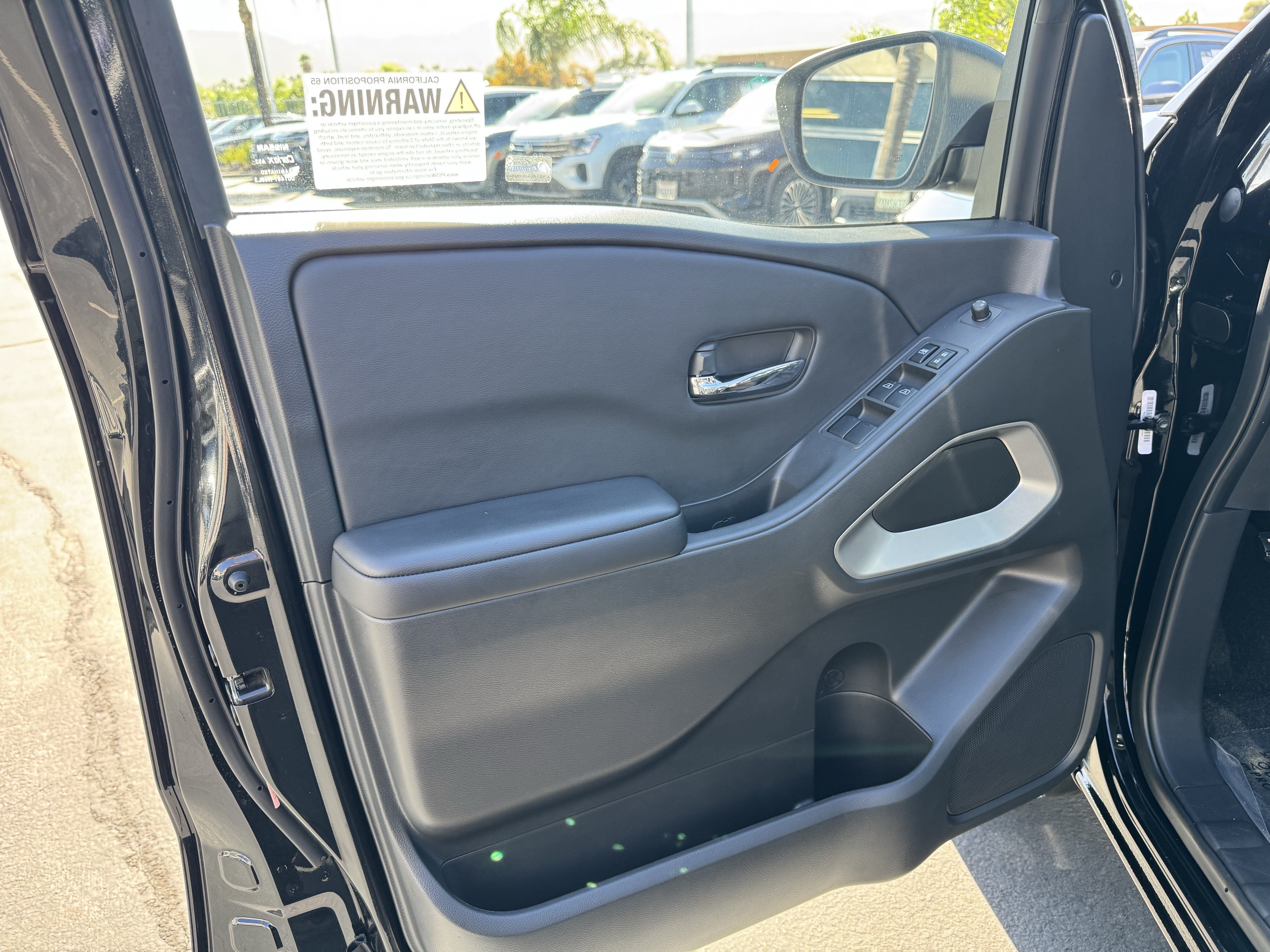 Used 2026 Nissan Frontier SV w/ SV Convenience Package RWD image 12