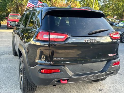 Used 2016 Jeep Cherokee Trailhawk w/ Comfort/Convenience Group image 30
