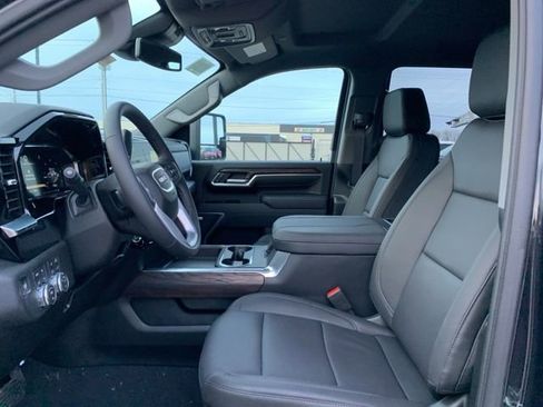 New 2026 GMC Sierra 2500 SLT w/ SLT Premium Package image 12