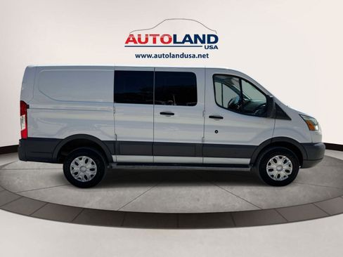 Used 2015 Ford Transit 250 130 Low Roof w/ Exterior Upgrade Package RWD image 4