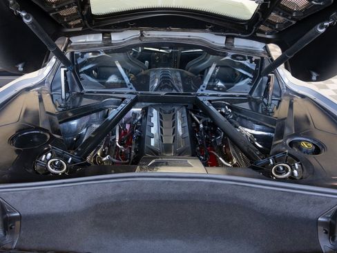 Used 2025 Chevrolet Corvette Stingray Preferred Cpe w/ 2LT image 31