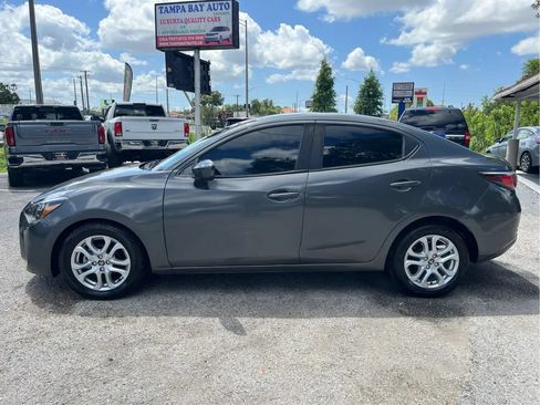Used 2018 Toyota Yaris iA FWD image 8