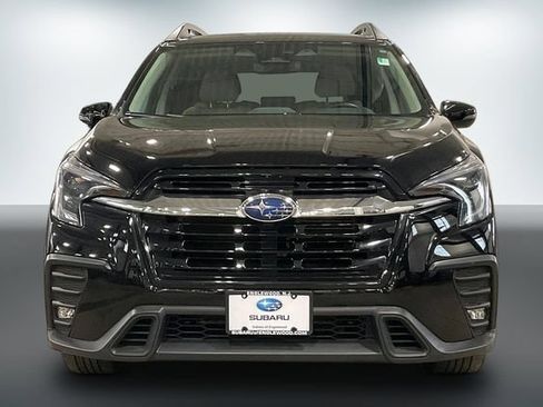 Used 2023 Subaru Ascent Limited AWD/4WD image 2
