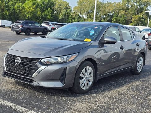 Used 2025 Nissan Sentra S FWD image 3