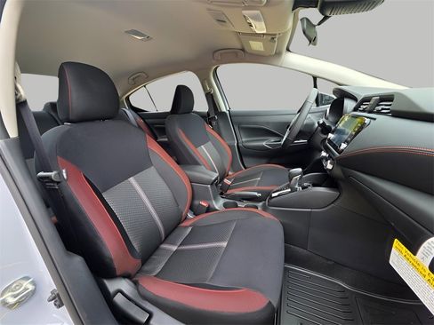 New 2025 Nissan Versa SR w/ Trunk Package image 12