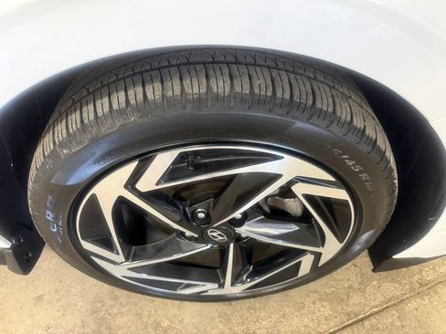 Certified 2026 Hyundai Sonata SEL FWD image 16
