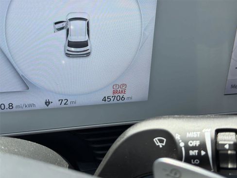Used 2024 Hyundai Ioniq 5 SEL RWD image 20