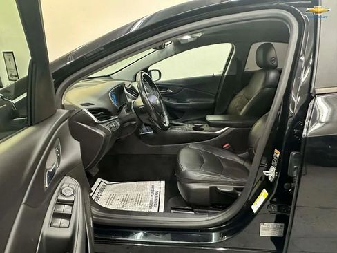 Used 2018 Chevrolet Volt Premier w/ Driver Confidence Package image 10