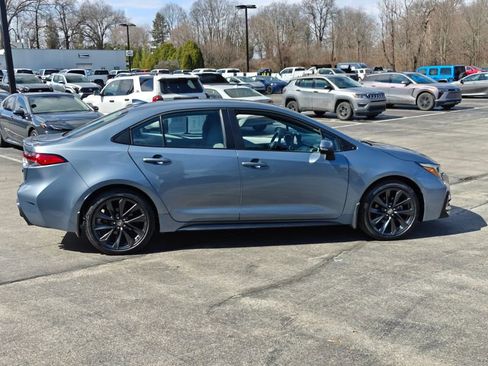 Used 2024 Toyota Corolla SE image 4