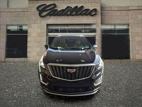 Used 2023 Cadillac XT5 Premium Luxury w/ Technology Package AWD/4WD image 8