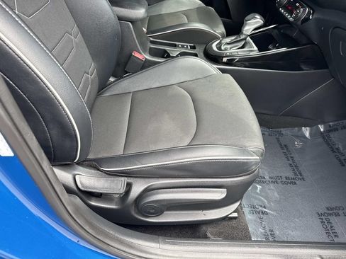 Used 2023 Kia Forte GT-Line w/ GT-Line Technology Package FWD image 12
