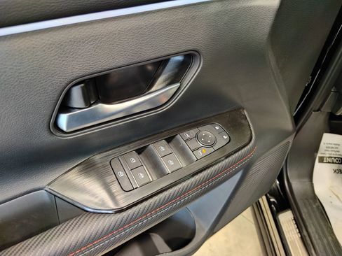 New 2026 Nissan Kicks SR image 10