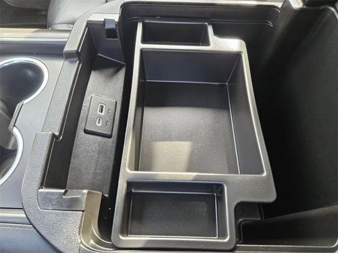 Used 2024 Chevrolet Tahoe LT image 27