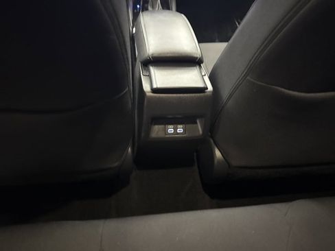 Used 2023 Toyota Corolla SE image 8