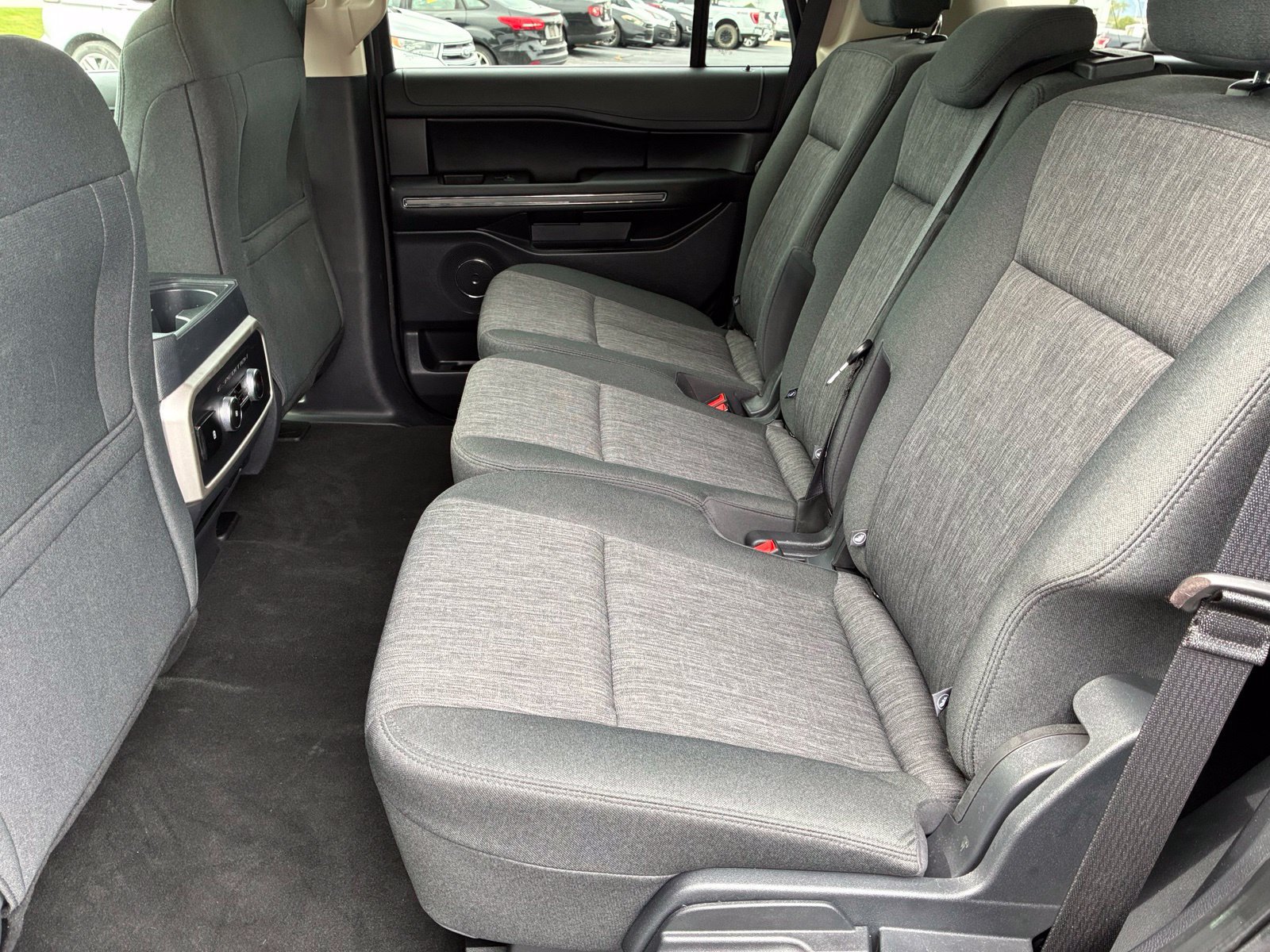 Certified 2024 Ford Expedition XLT RWD image 16