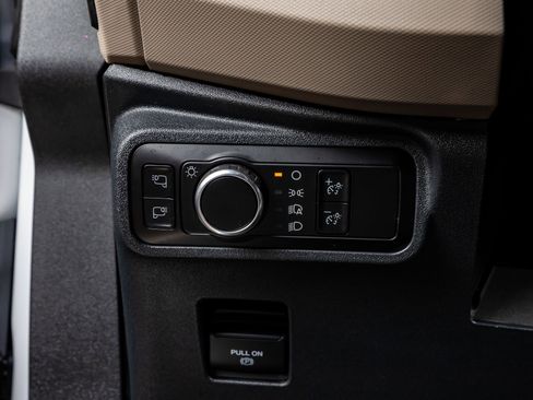 Used 2023 Ford Bronco Wildtrak image 21