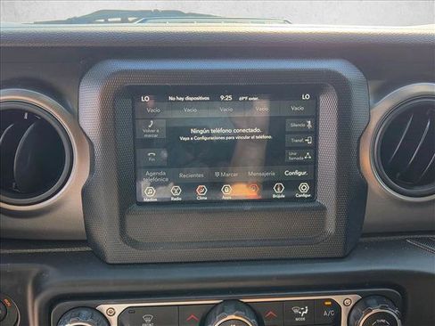 Used 2023 Jeep Wrangler Unlimited AWD/4WD image 12