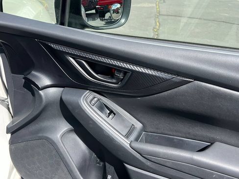 Used 2020 Subaru Crosstrek 2.0i Premium AWD/4WD image 17
