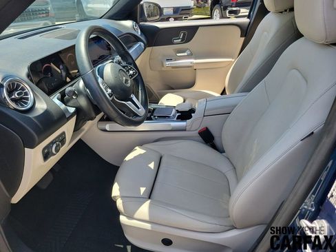 Used 2021 Mercedes-Benz GLB 250 image 16
