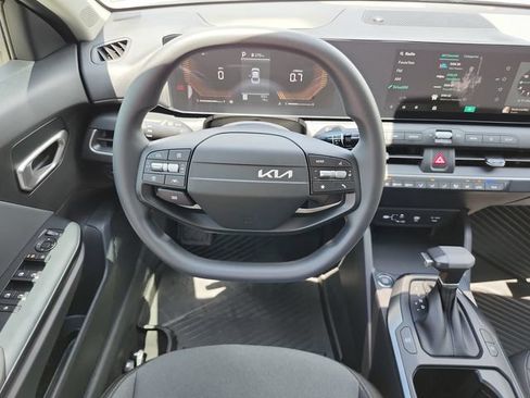 New 2026 Kia K4 FWD image 15