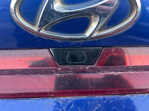 Used 2021 Hyundai Elantra SEL image 26