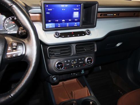 Used 2022 Ford Maverick Lariat w/ Lariat Luxury Package image 40