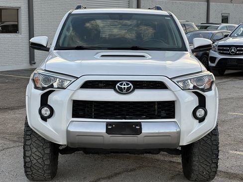 Used 2018 Toyota 4Runner TRD Off-Road Premium image 10