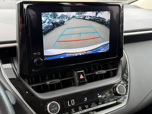 Used 2023 Toyota Corolla LE FWD image 22