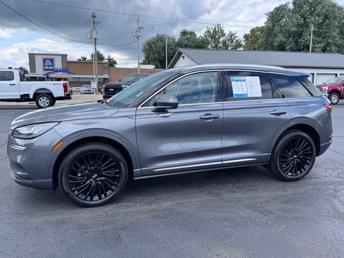 Used 2022 Lincoln Corsair Reserve AWD/4WD image 2