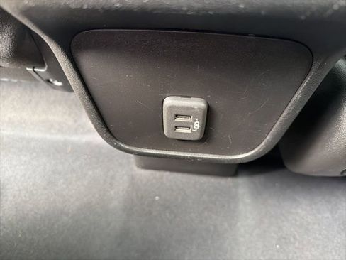 Used 2021 Chevrolet Equinox LT AWD/4WD image 17