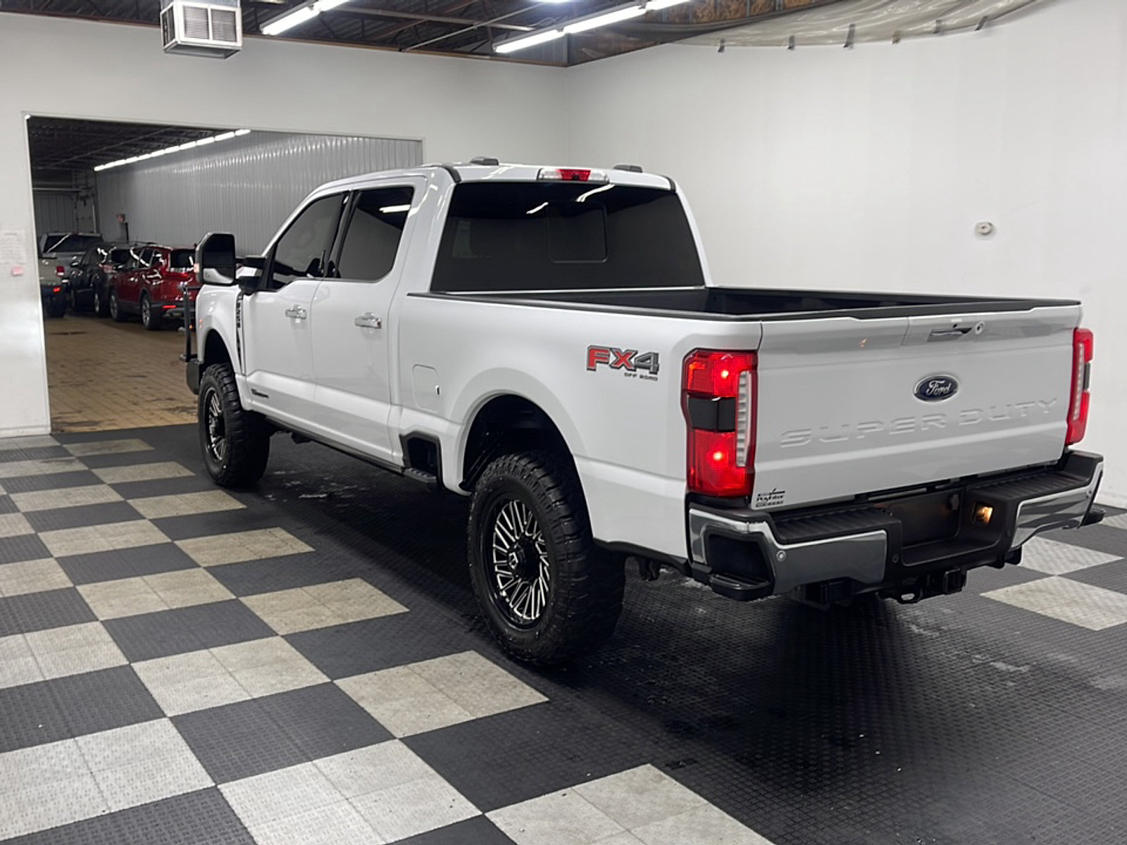 Used 2024 Ford F250 Lariat w/ Lariat Ultimate Package AWD/4WD image 17