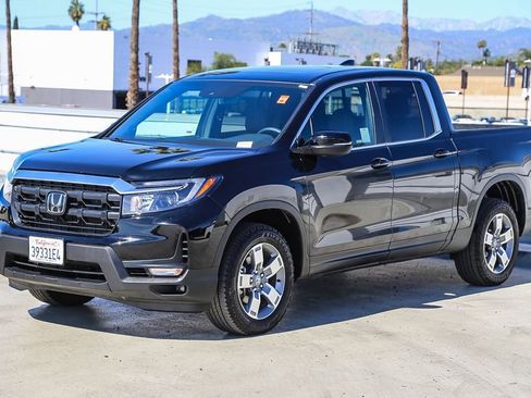 Used 2025 Honda Ridgeline RTL image 4