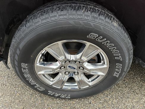 Used 2017 Ford F150 XLT w/ Equipment Group 301A Mid image 10