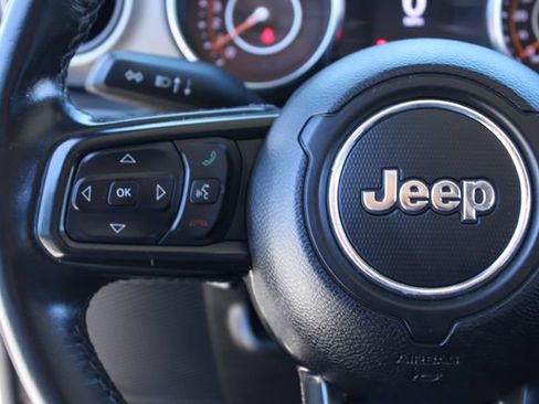 Used 2022 Jeep Wrangler Unlimited Sport AWD/4WD image 21