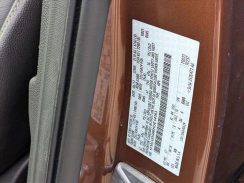 Used 2017 Ford Escape SE w/ SE Sport Appearance Package image 24