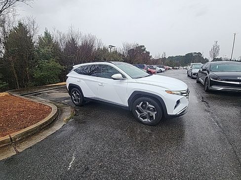 Certified 2022 Hyundai Tucson Limited image 3