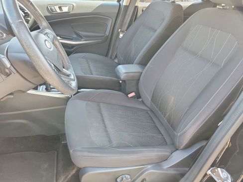 Used 2018 Ford EcoSport SE w/ SE Convenience Package image 4